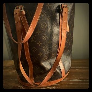 Louis Vuitton bucket purse